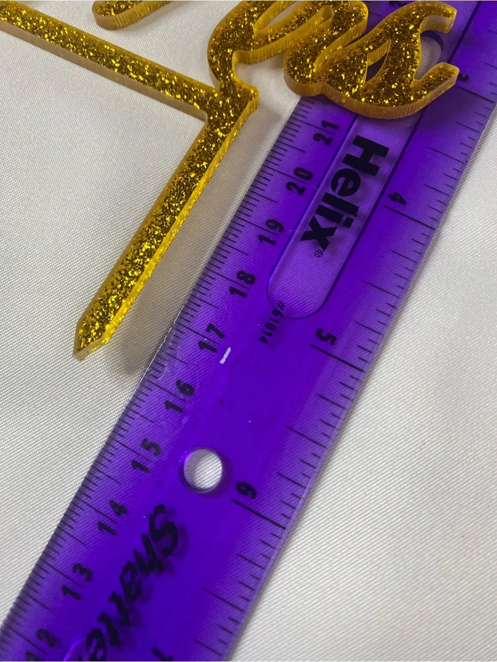 Gold Glitter Acrylic ‘Mr and Mrs’ Cake Topper